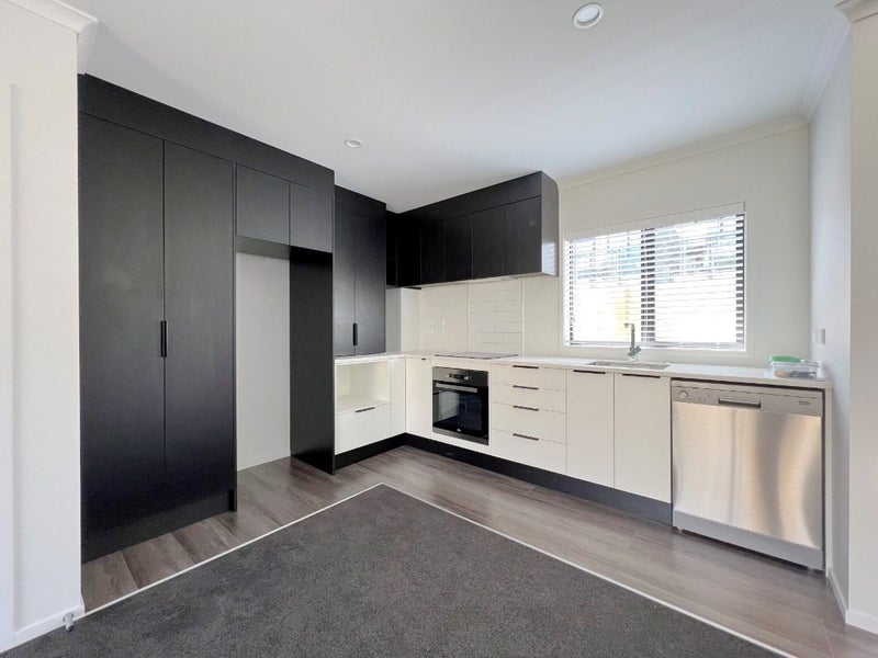 3/12 Charlemont Street, Whitiora, Hamilton - Carousel 2