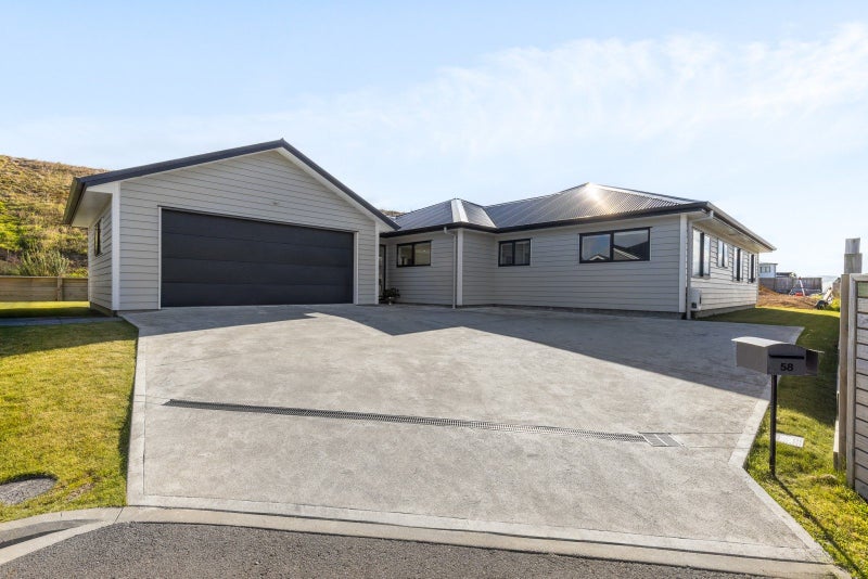 58 Schooner Drive, Whitby, Porirua - Carousel 1