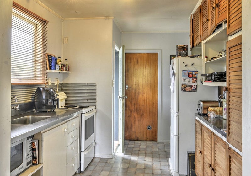 17 Fisher Place, Carterton - Carousel 2