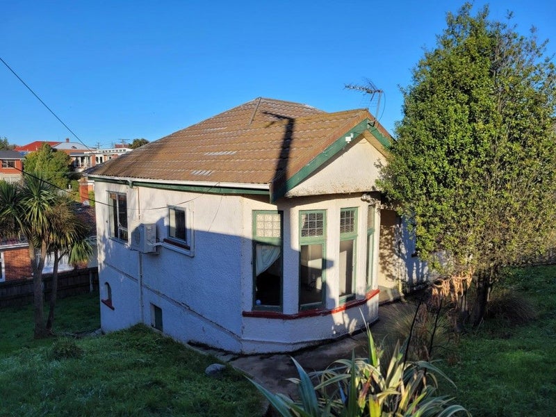 73 English Avenue, Mornington, Dunedin - Carousel 1