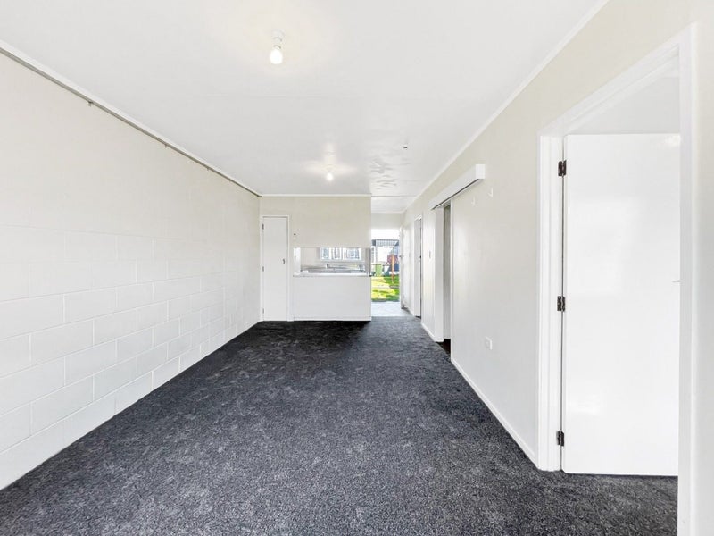 2/83 Favona Road, Favona, Auckland - Carousel 1