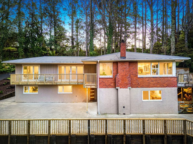 208 Forest Hill Road, Waiatarua, Auckland - Carousel 1