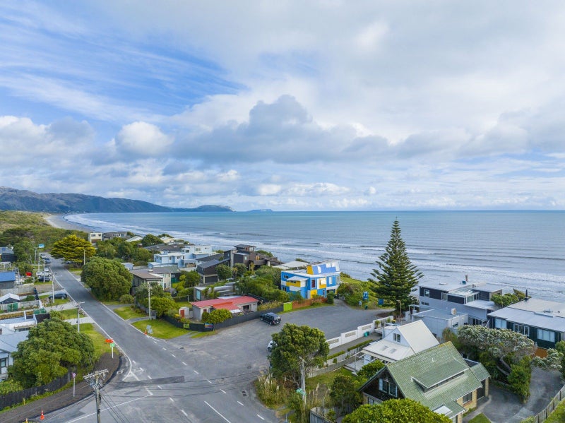 83 The Esplanade, Raumati South, Paraparaumu - Carousel 2