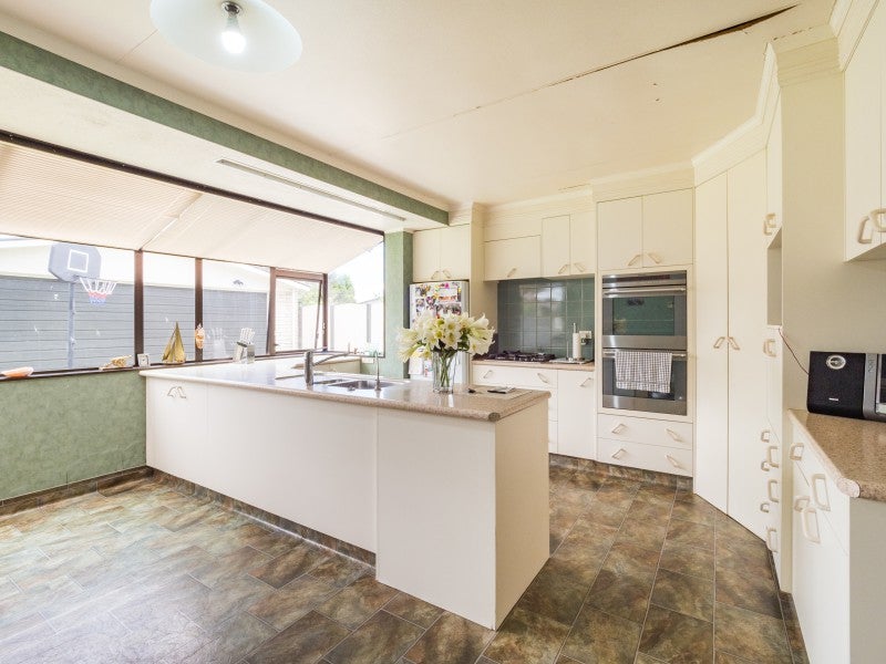 29 Herbert Avenue, Cloverlea, Palmerston North - Carousel 2