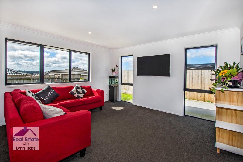 16 Maui Place, Kamo, Whangarei - Carousel 2