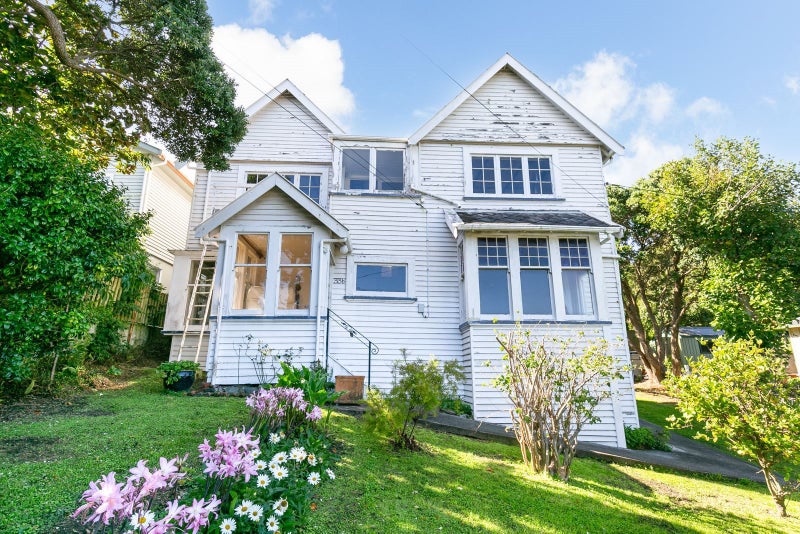 33B Hamilton Road, Hataitai, Wellington - Carousel 2