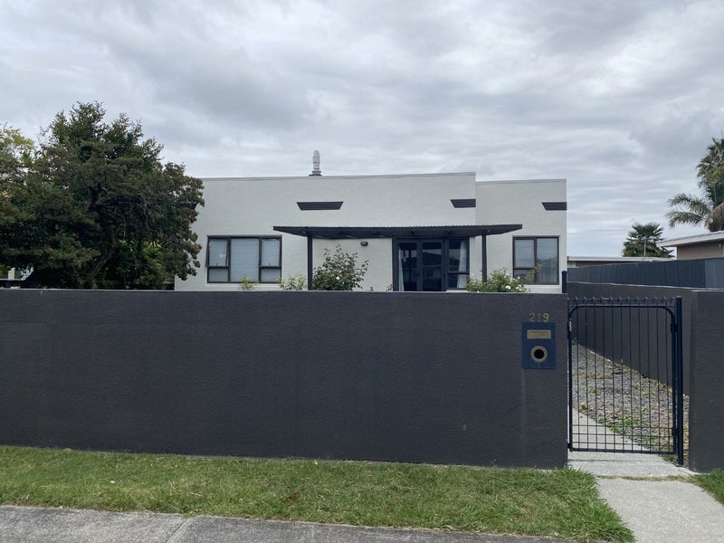 219 Wolseley Street, Mayfair, Hastings - Carousel 2