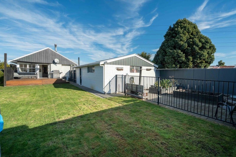 8 Denise Crescent, Hornby, Christchurch - Carousel 21