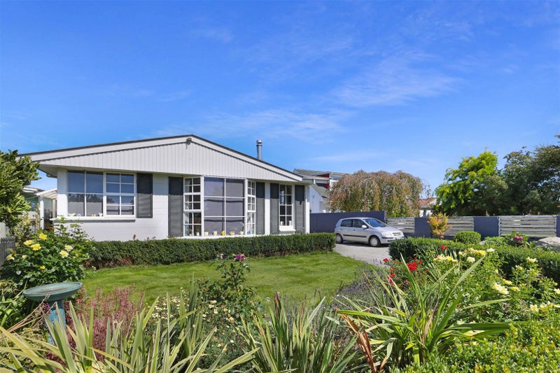 25 Buckleys Terrace, Tinwald, Ashburton - Carousel 1