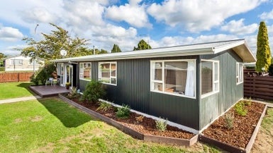 87 Long Melford Road, Awapuni, Palmerston North - Carousel 1