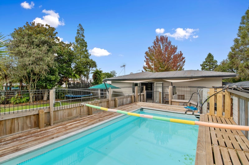 14 Luke Place, Fairy Springs, Rotorua - Carousel 2