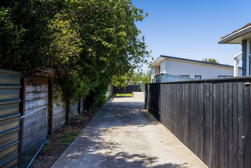 1A Sutton Crescent, Papatoetoe, Auckland - Carousel 20