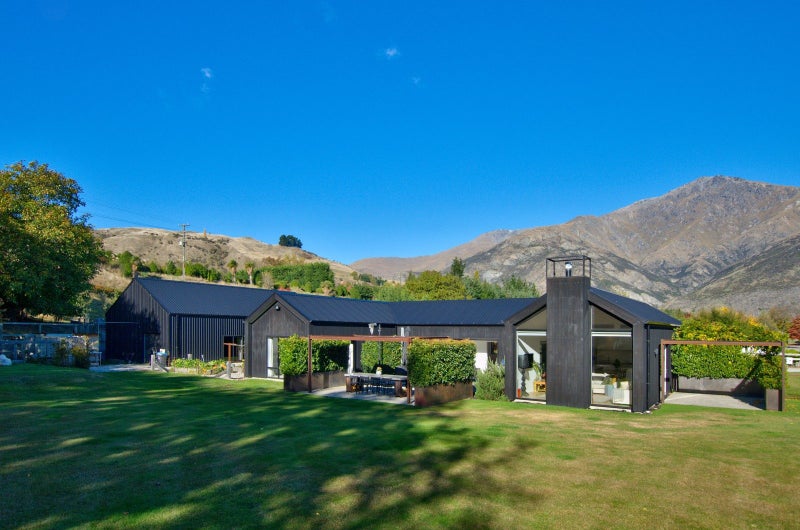 46 Quarry Place, Lake Hayes, Queenstown - Carousel 1