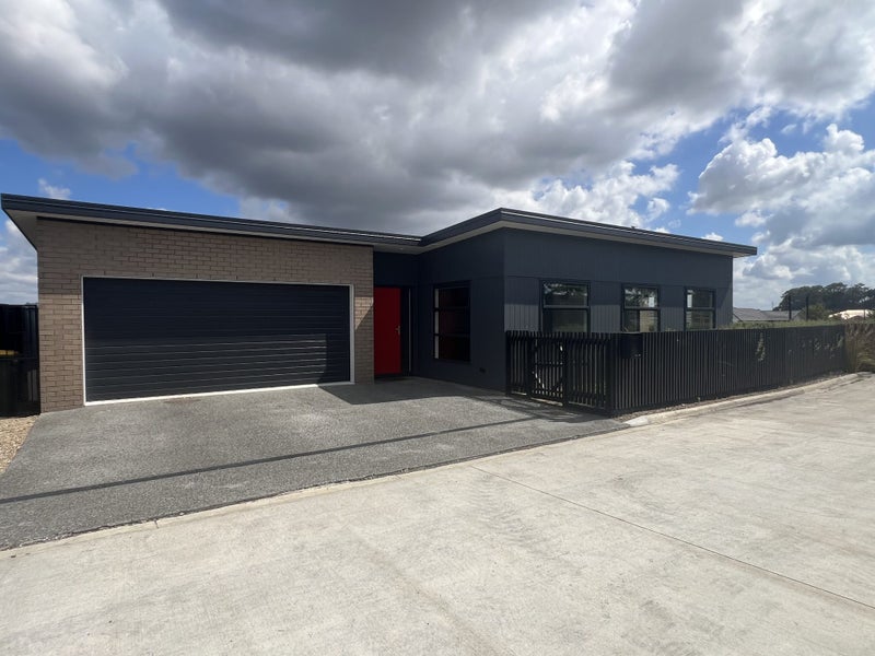 6/3 North Ridge Drive, Rototuna North, Hamilton - Carousel 1
