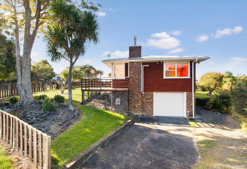 57 La Rosa Street, Green Bay, Auckland - Carousel 1