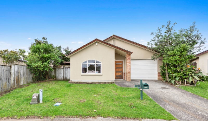 19 Ironstone Place, Randwick Park, Auckland - Carousel 1