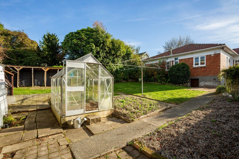 25 Napier Street, Belleknowes, Dunedin - Carousel 21