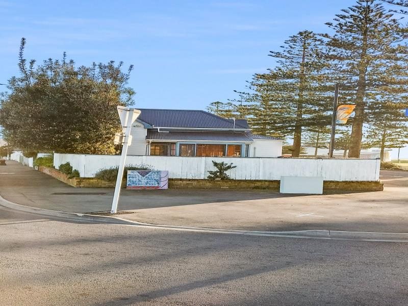 531 Marine Parade, Napier South, Napier - Carousel 24