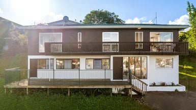 52 Chequers Avenue, Glenfield, Auckland - Carousel 1