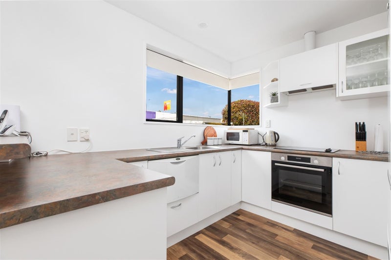 2/5 Cutts Road, Russley, Christchurch - Carousel 2