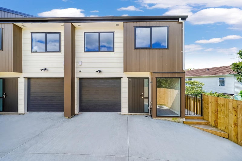 8/2 Wood Street, Papakura, Papakura - Carousel 1