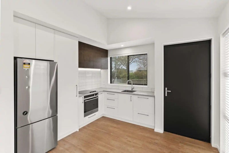 1/11 Halliwell Avenue, Papanui, Christchurch - Carousel 2