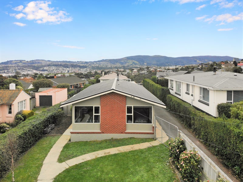 221 Highcliff Road, Shiel Hill, Dunedin - Carousel 1