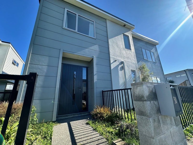 30 Barber Grove, Moera, Lower Hutt - Carousel 2