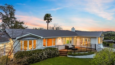 2 Harvey Place, St Heliers, Auckland - Carousel 1