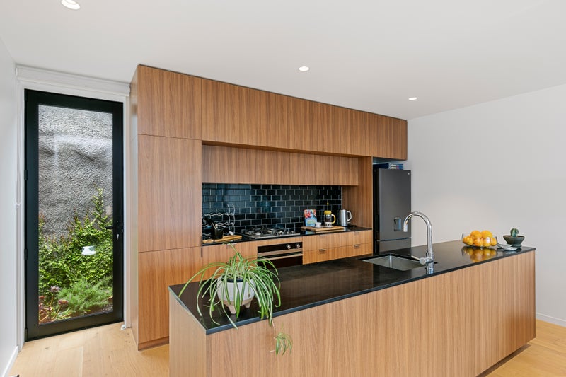 3 Erica Pabst Way, Island Bay, Wellington - Carousel 1