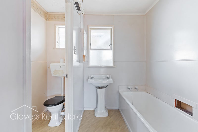 40 Castleford Street, Green Bay, Auckland - Carousel 15