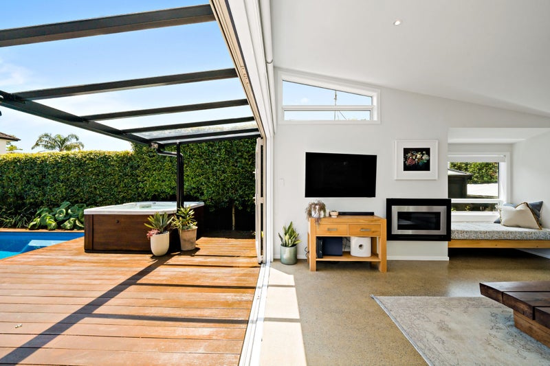 319 Riddell Road, Glendowie, Auckland - Carousel 2