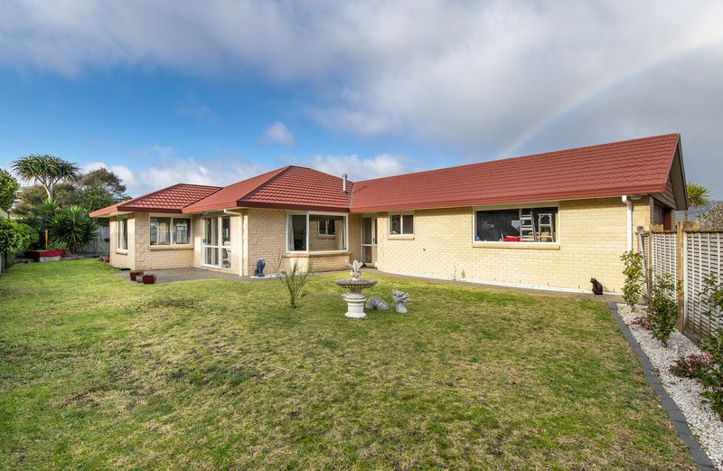 29 Leanne Way, Waikanae Beach, Waikanae - Carousel 1