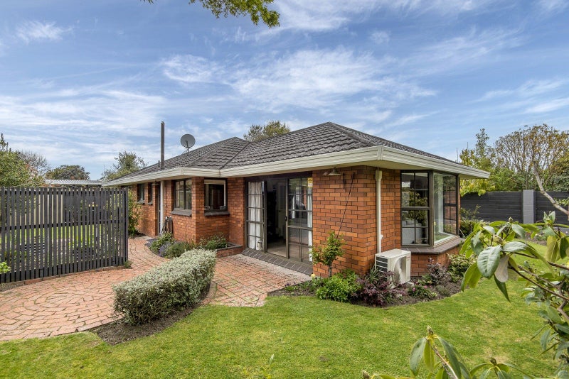 2/84 Memorial Avenue, Ilam, Christchurch - Carousel 2