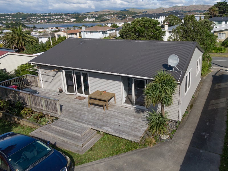 26A Te Puke Street, Tītahi Bay, Porirua - Carousel 1