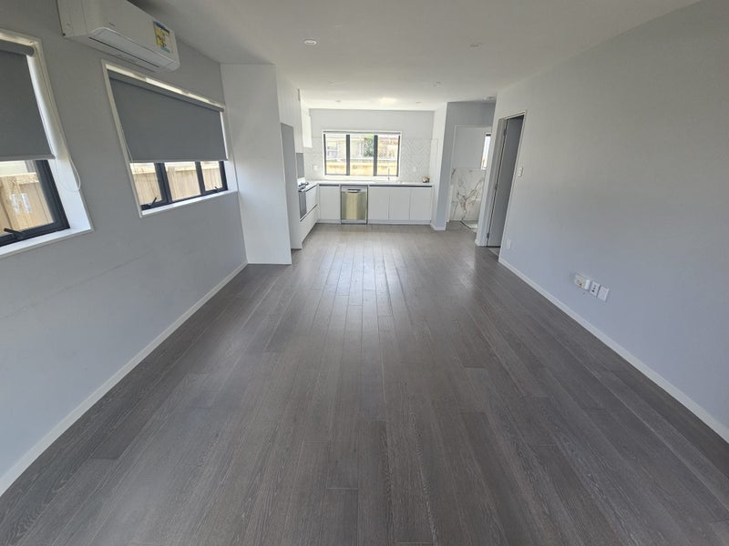 2B Kelvin Road, Papakura, Papakura - Carousel 2