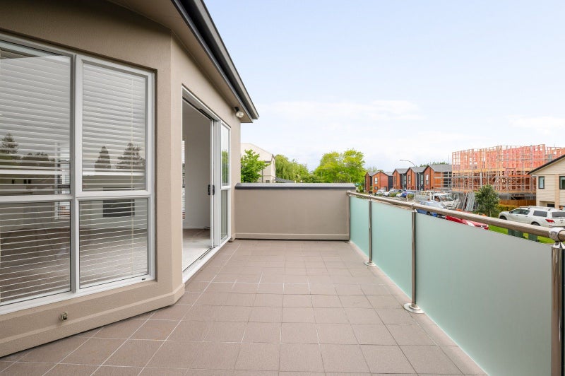 10A Manning Street, Hamilton Central, Hamilton - Carousel 14