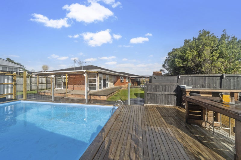 10 Treagon Place, Papatoetoe, Auckland - Carousel 2