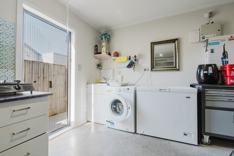 36 Ridgedale Crescent, Flagstaff, Hamilton - Carousel 18