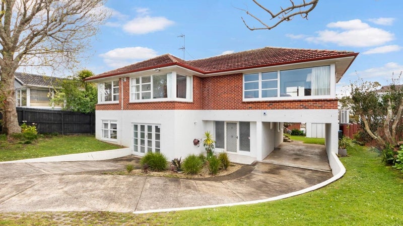 385 Hillsborough Road, Hillsborough, Auckland - Carousel 1