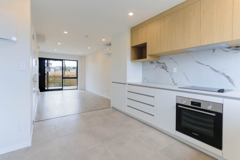 48 Elm Street, Avondale, Auckland - Carousel 1