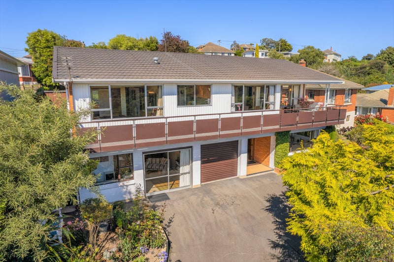 12 Riselaw Road, Calton Hill, Dunedin - Carousel 1