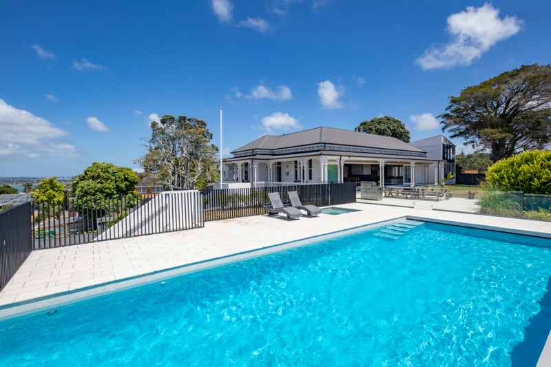 1 Boyd Avenue, Royal Oak, Auckland - Carousel 2