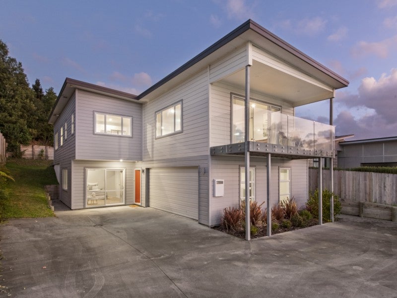 175 Lakes Boulevard, Pyes Pa, Tauranga - Carousel 1