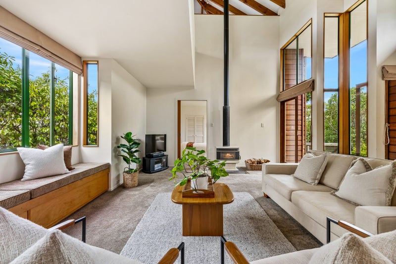 83A Whitney Street, New Windsor, Auckland - Carousel 1