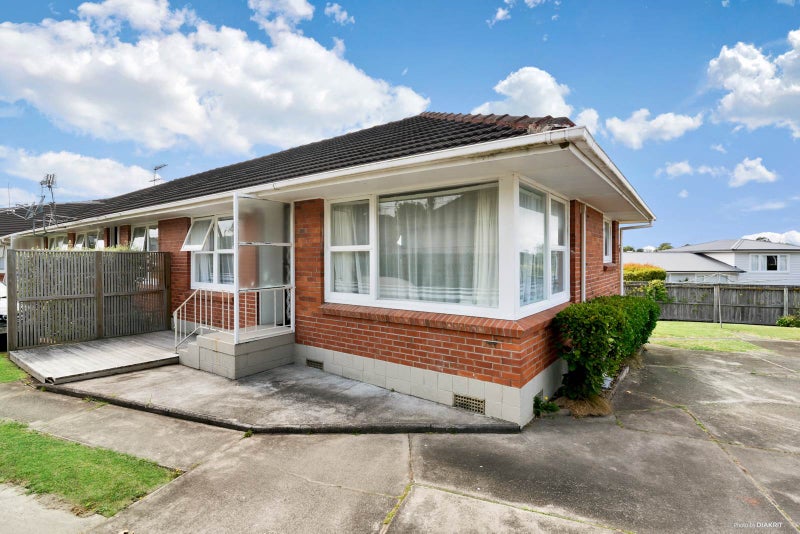 6/13 CREAMER Avenue, Belmont, Auckland - Carousel 1