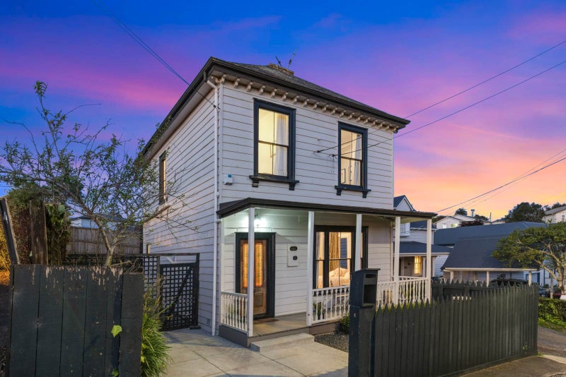 9 Normans Hill Road, Onehunga, Auckland - Carousel 2