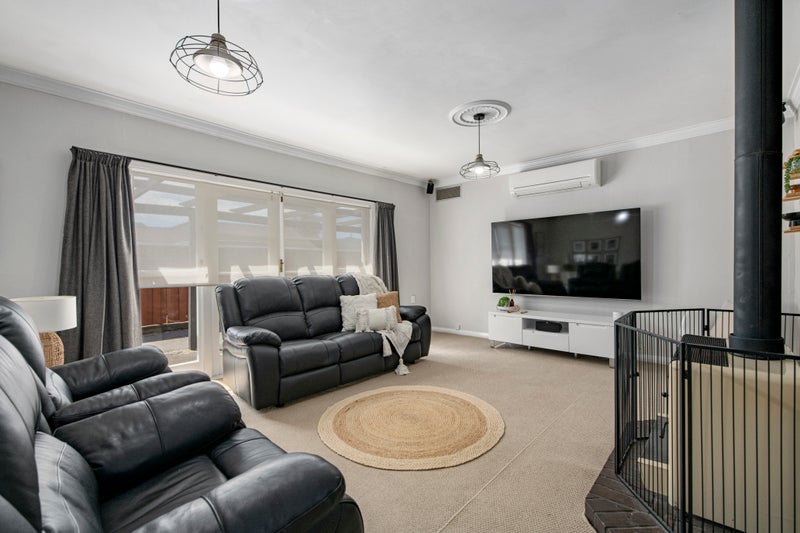 27 Bristol Street, Trentham, Upper Hutt - Carousel 1