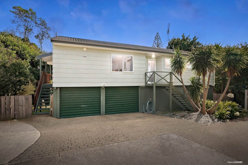 2/11 Regatta Road, Torbay, Auckland - Carousel 1