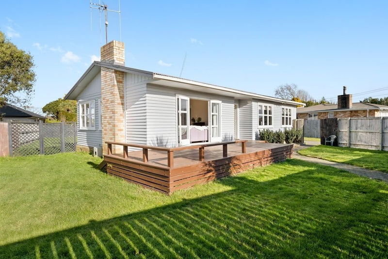 25 Cotton Street, St Andrews, Hamilton - Carousel 1
